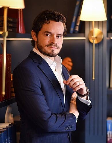 Dr. Fernando Cruvinel